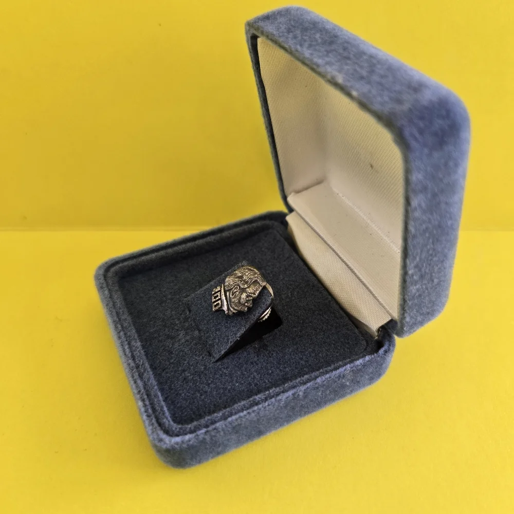 Vintage Tie Tack or Lapel Pin